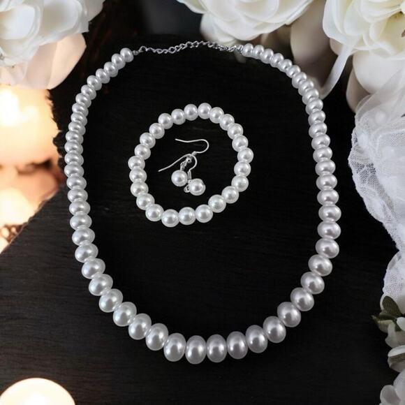 Elegant White Pearl Jewelry Set necklace 18”, bracelet and necklace fashion - Picture 5 of 5